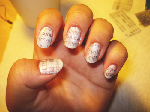 How To Do Newspaper Nails Without Alcohol